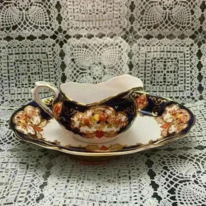 Royal Albert Bone China "Heirloom" cream set - creamer and tray  only - Vintage